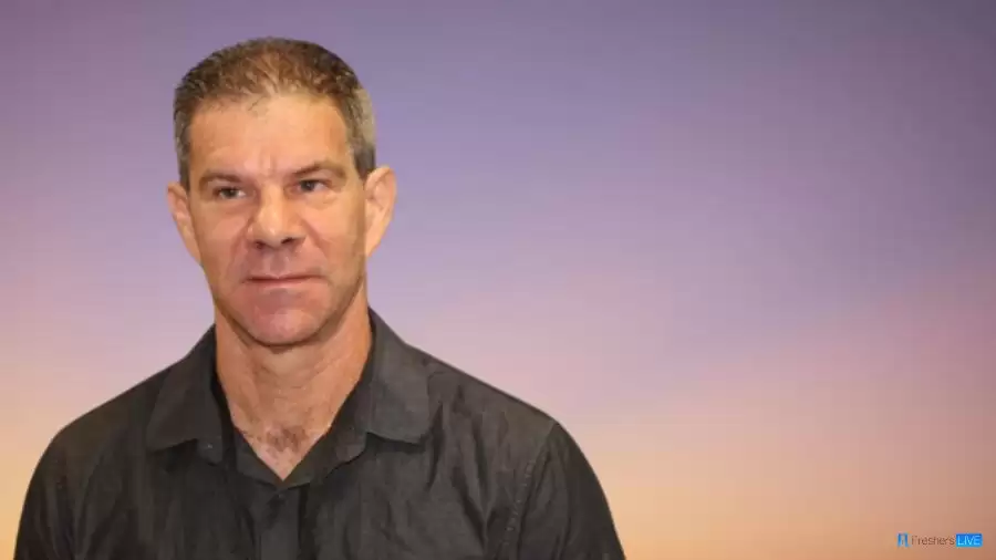 Who is Dave Meltzer