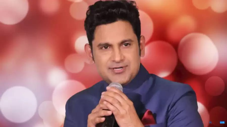 Who is Manoj Muntashir