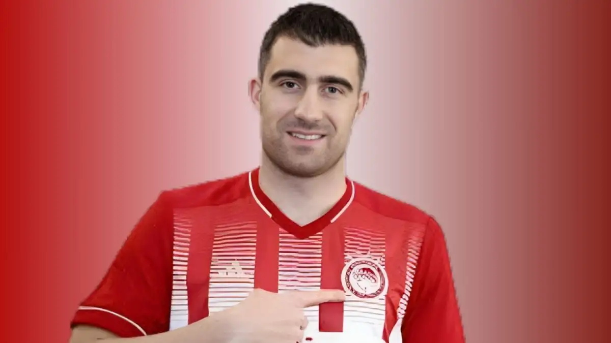 Who are Sokratis Papastathopoulos Parents? Meet Charalambos Papastathopoulos