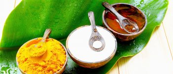 [Chi tiết] 7 Công thức làm mặt nạ nghệ mật ong đơn giản tại nhà