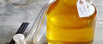 [Giải đáp] Việc uống rượu pha mật ong có tốt không?