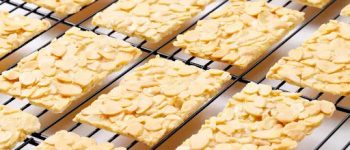 [Bật mí] 3 cách làm bánh hạnh nhân lát giòn tan, thơm béo