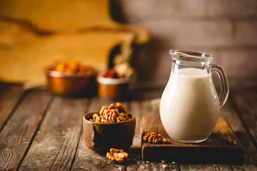 sữa macca mix với hạt óc chó