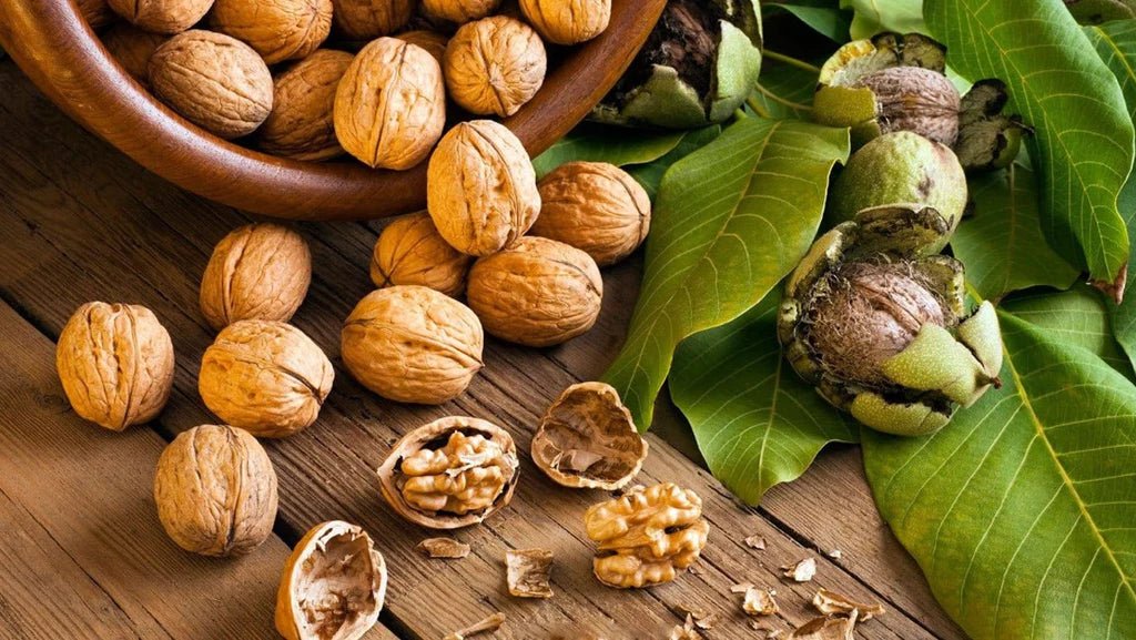 có nên mua hạt óc chó tách vỏ hay không