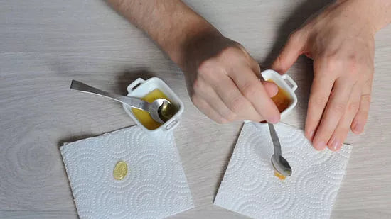 cách phân biệt mật ong thật bằng giấy thấm