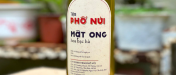 Mật ong bạc hà vùng Tây Nguyên tại Tiệm Phố Núi